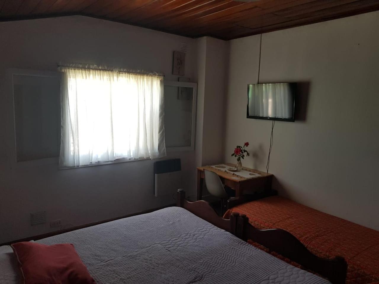 Casa Familiar Zarza Mora Appartement Bariloche Buitenkant foto